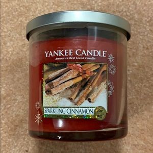 Yankee Candle small pillar (Sparkling Cinnamon)